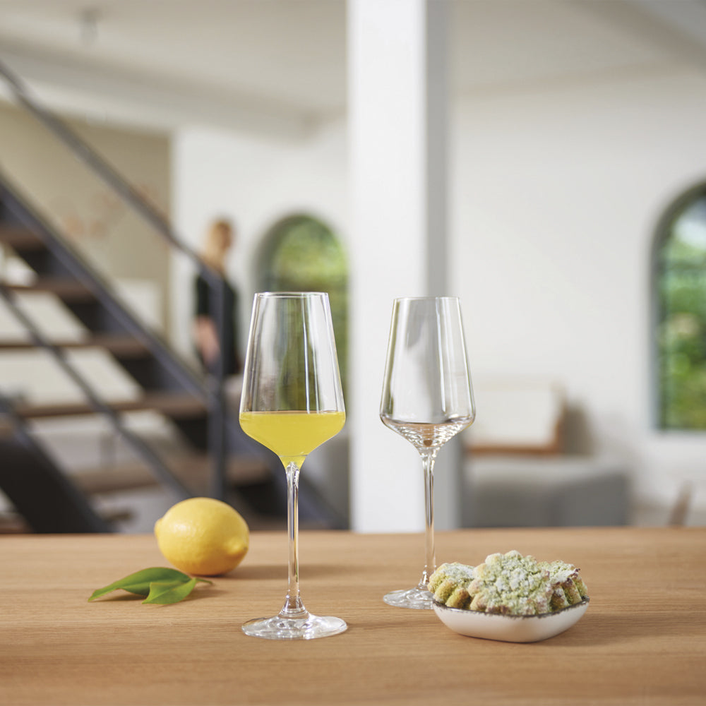 Fine portvin glas som passer perfekt efter et lækkert maaltid.